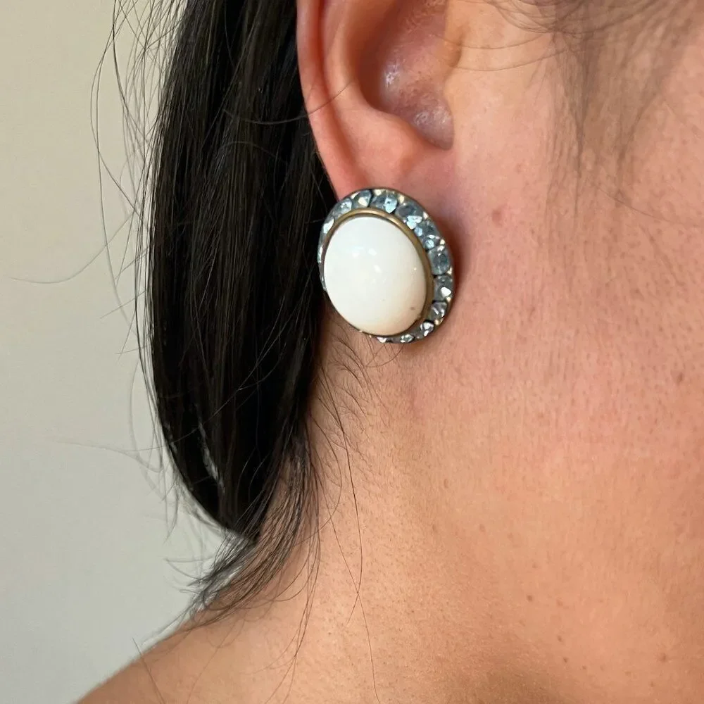 vtg 60s Rhinestone Earrings Faux Pearl Clip On ornate blue‎ white glam studs 1